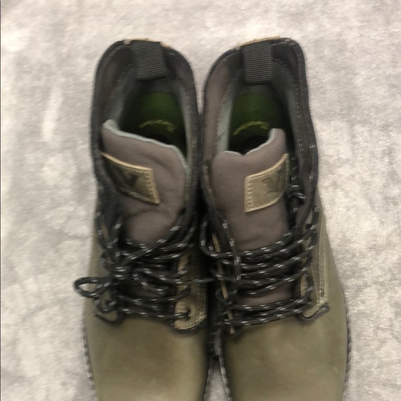 Territory Boots Black and Gray Durable Ankle Boots with Traction Sole - Picture 5 of 6